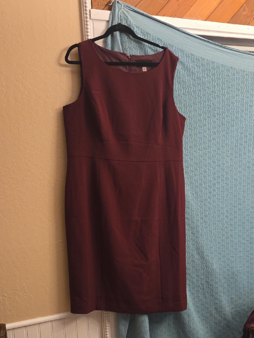 Evan Picone Burgundy Sleeveless Asymmetrical Sheath Dress